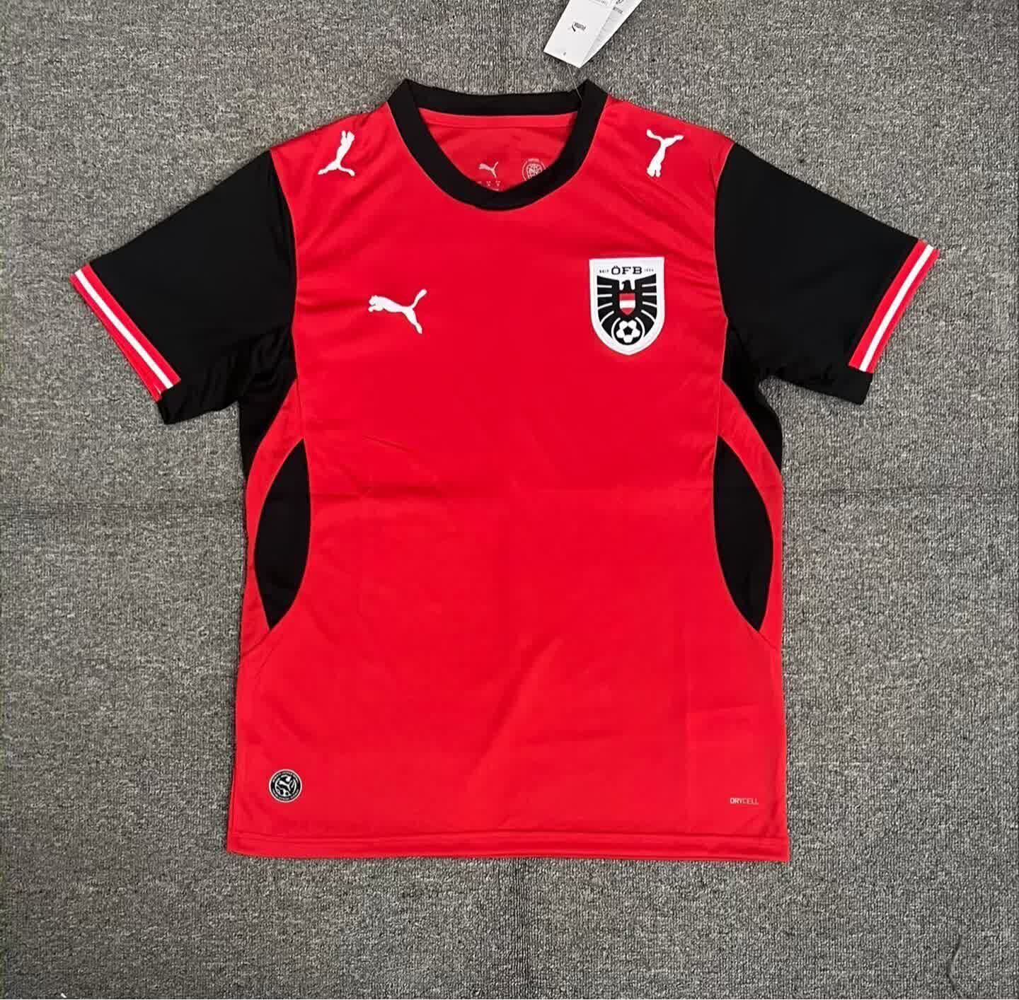 Camiseta de casa de Austria