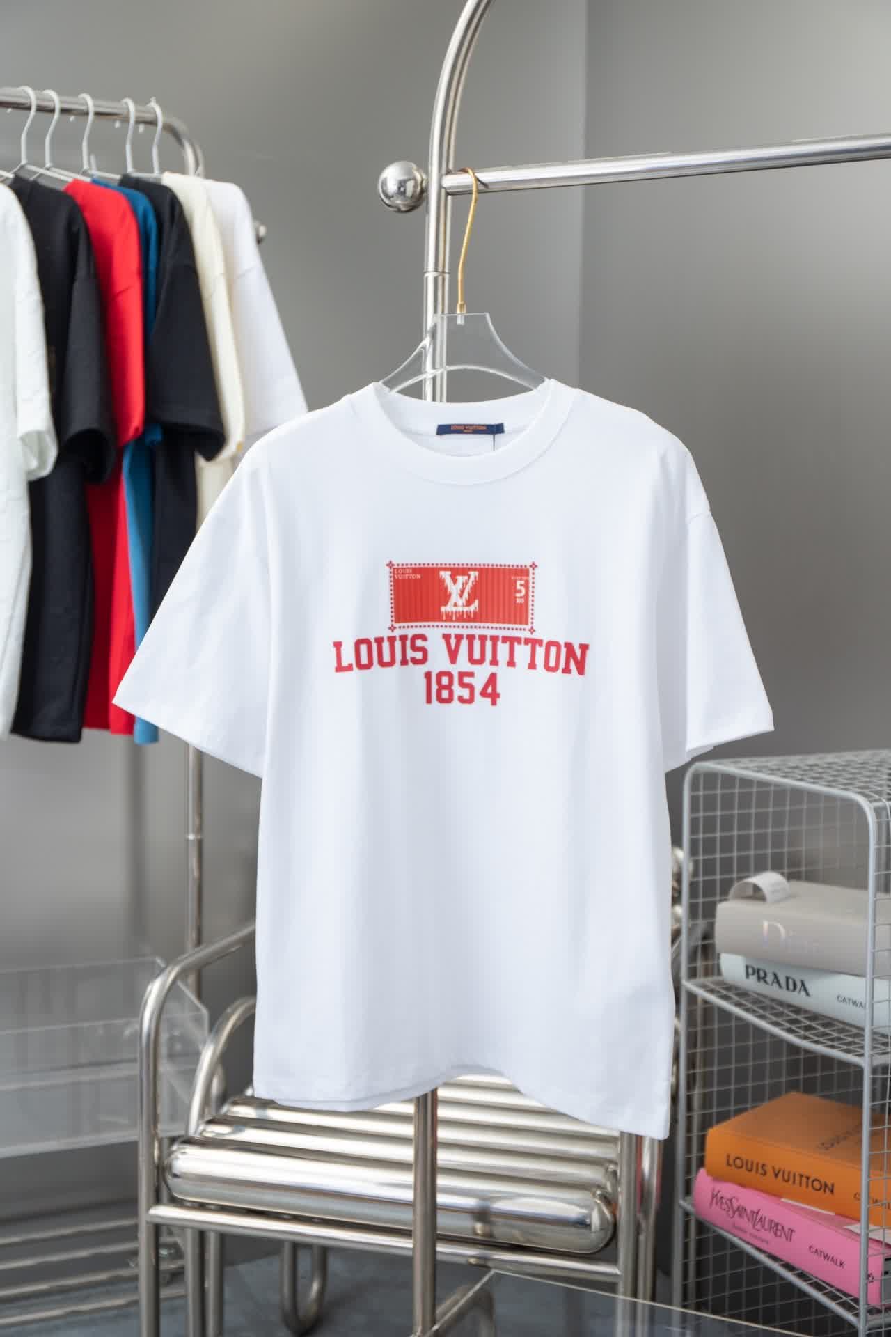 LV0879