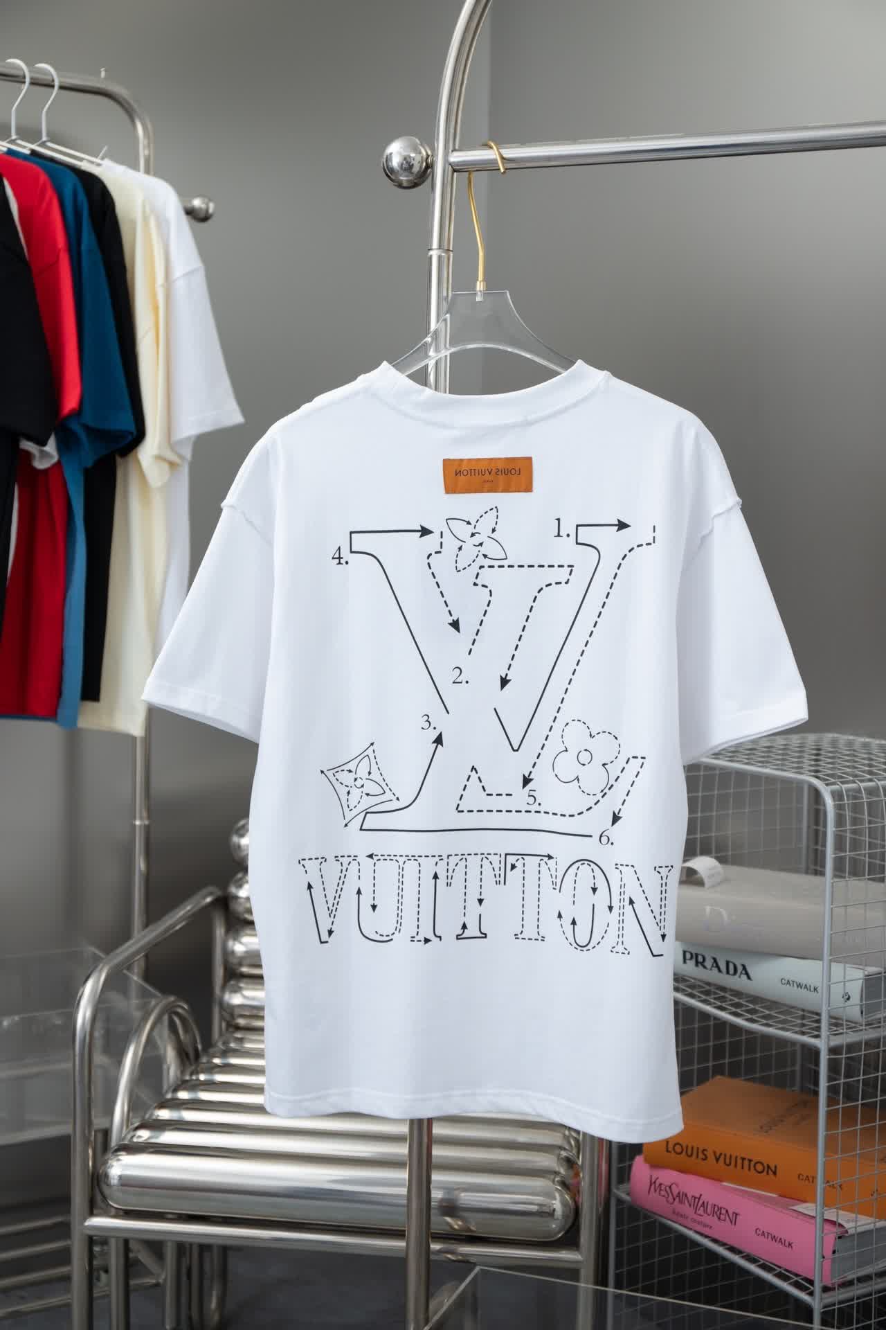 LV0885
