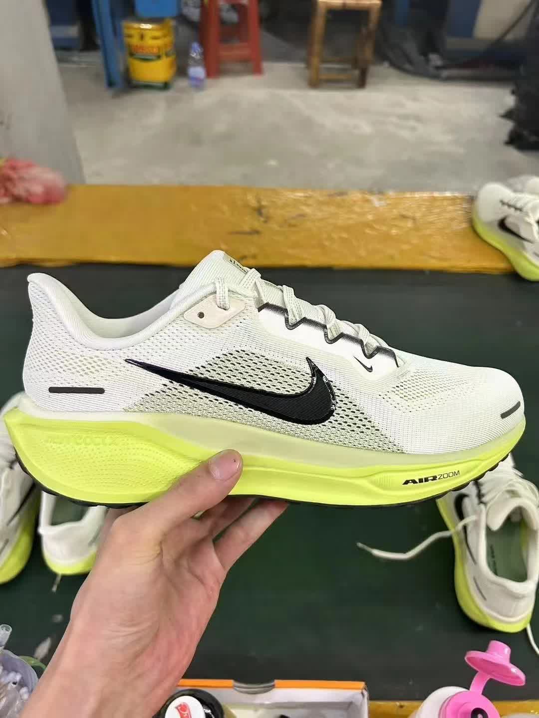  Nike 41
