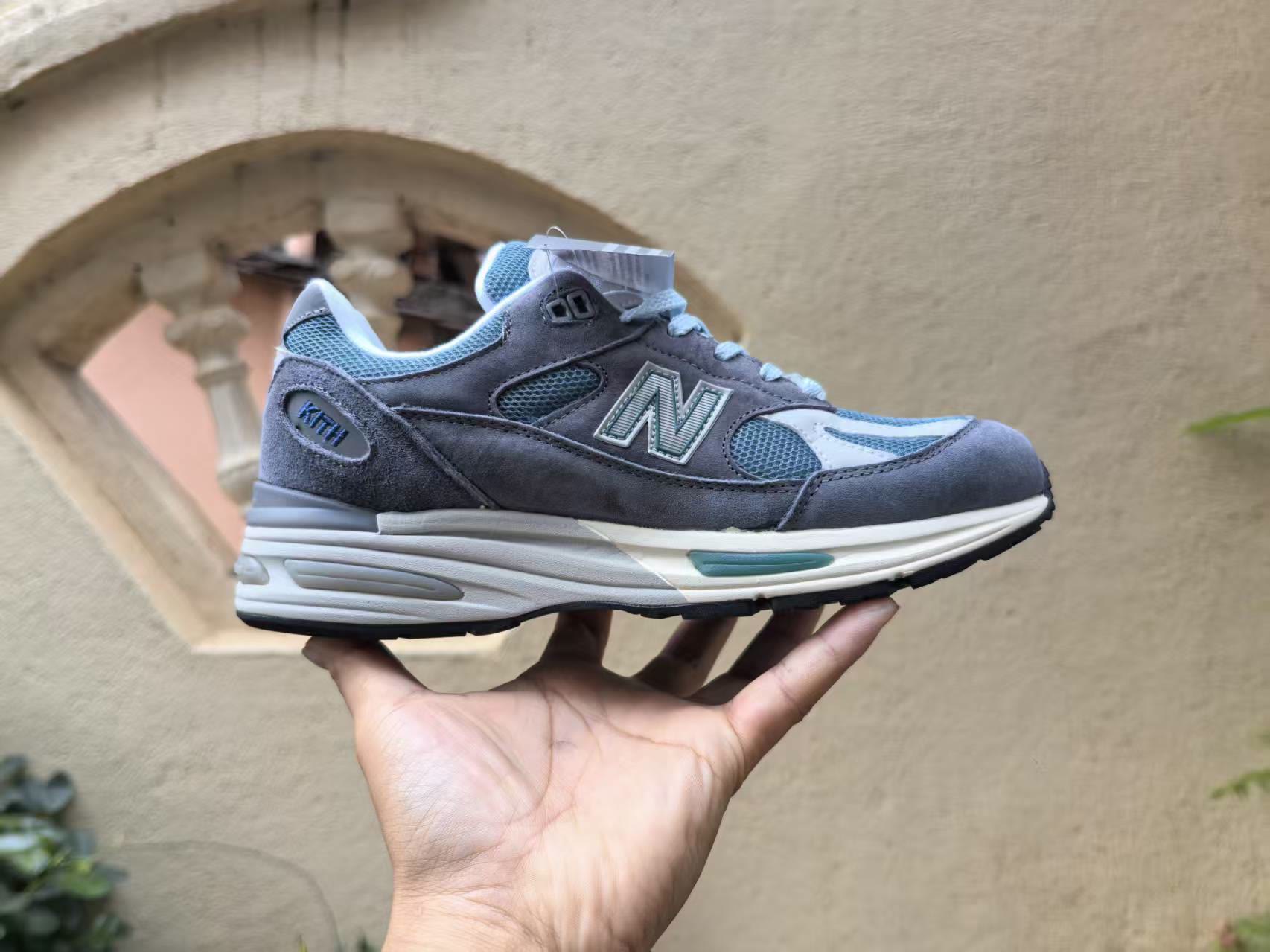 New Balance 991