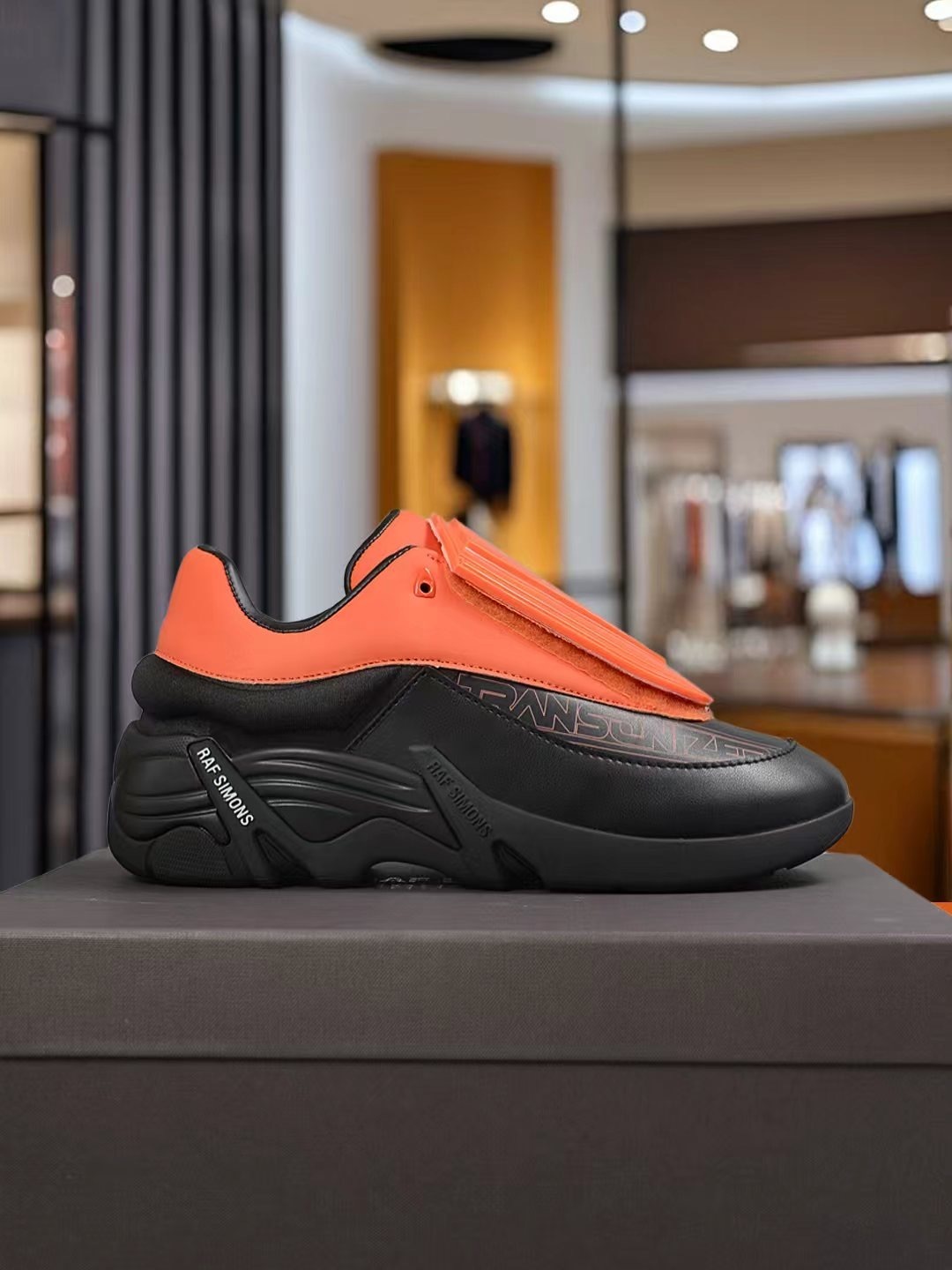 Raf Simons
