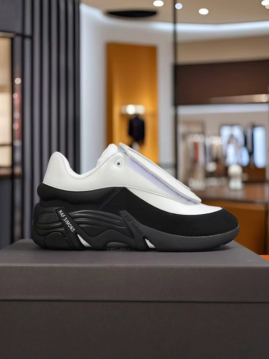 Raf Simons