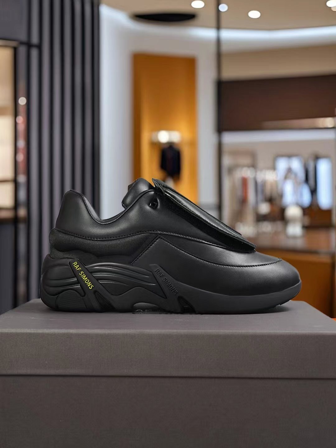 Raf Simons