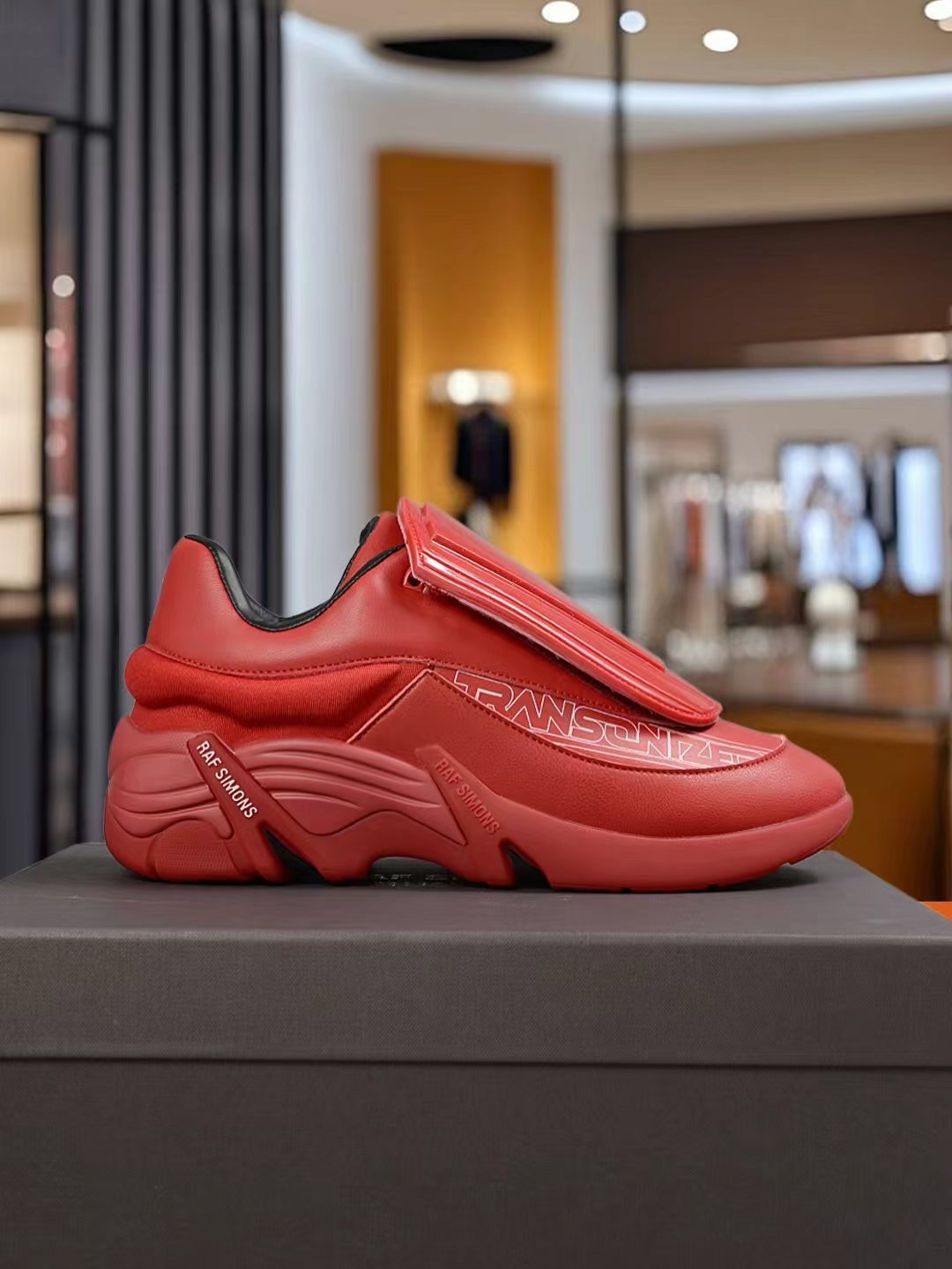 Raf Simons