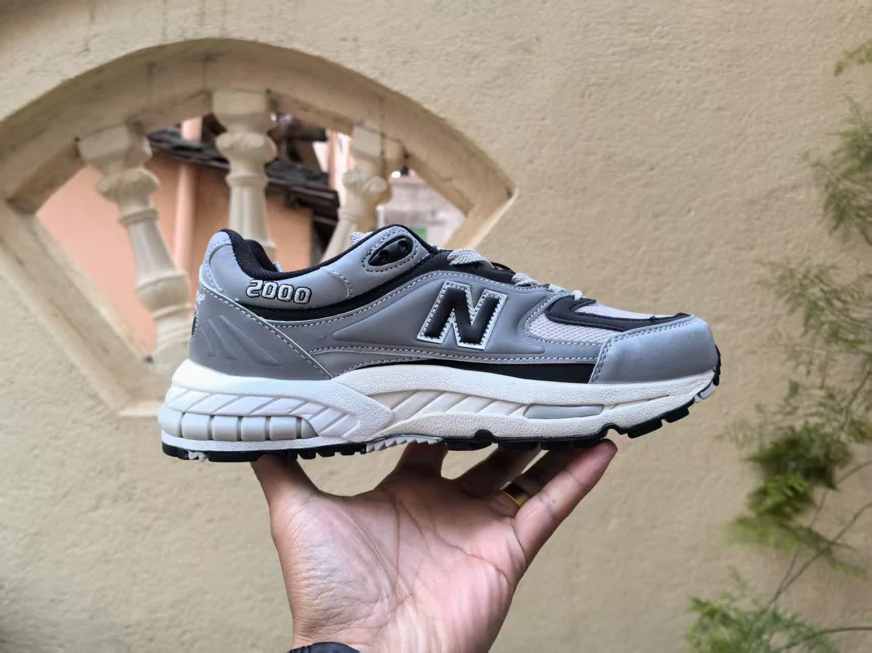 New Balance 2005