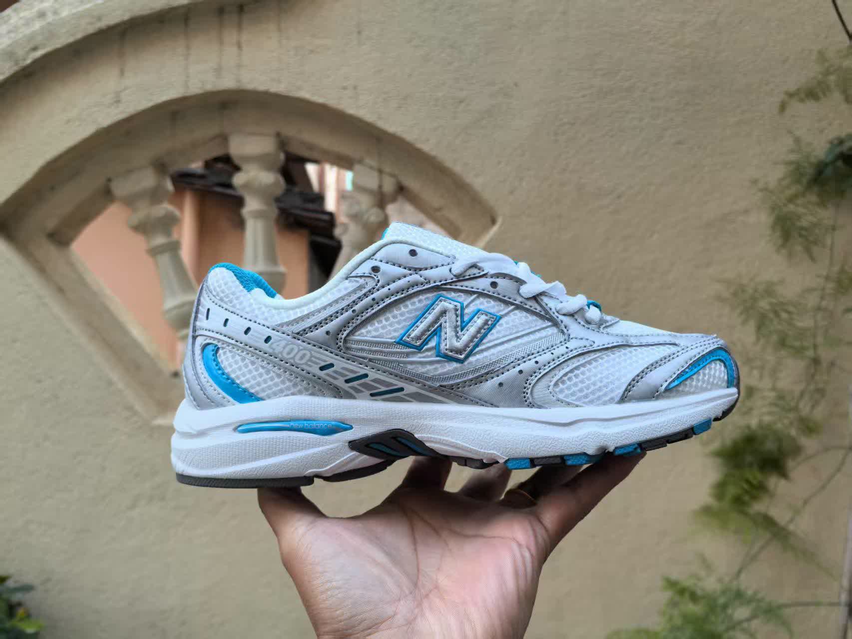 New Balance 400