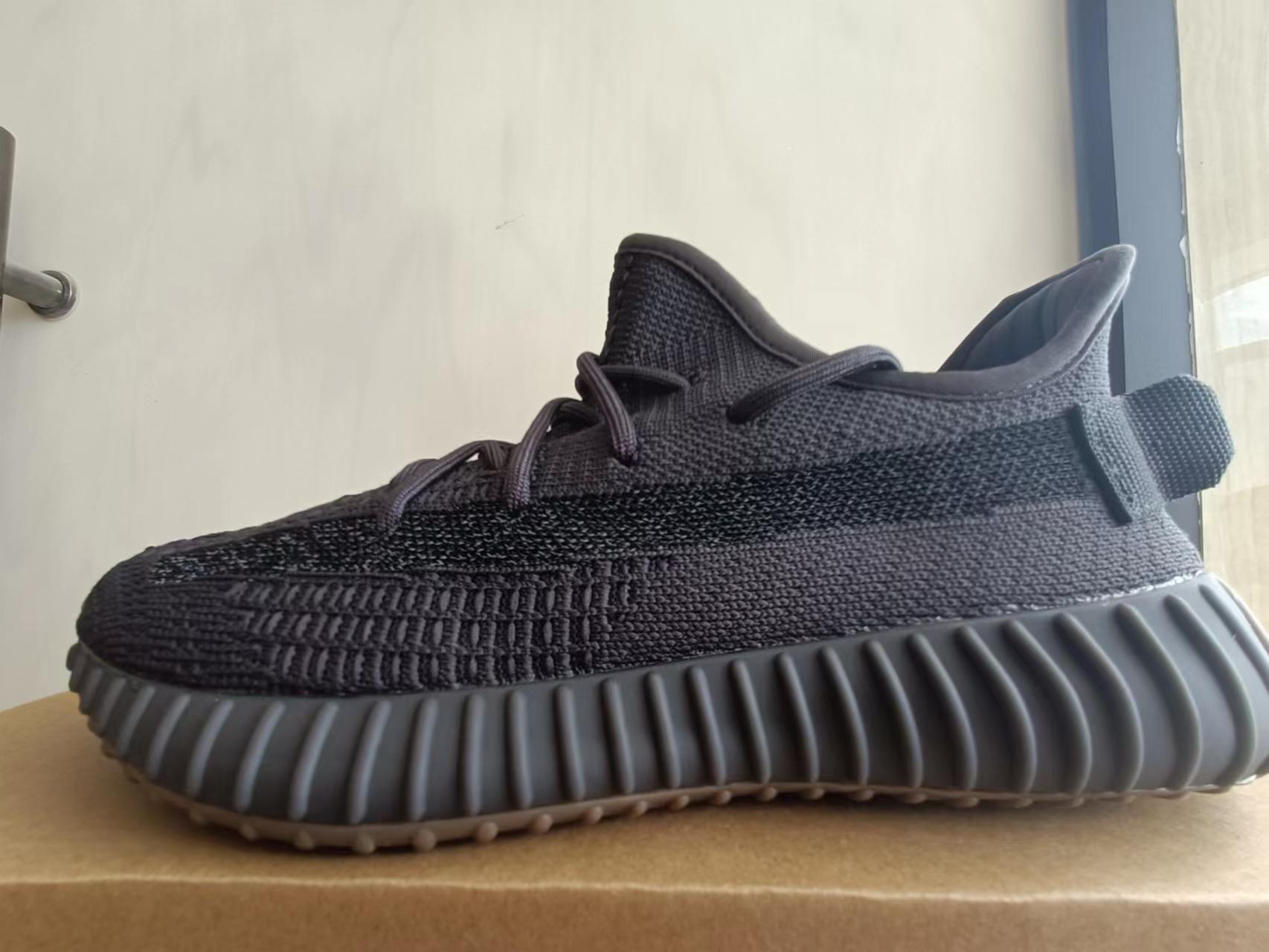 Adidas yeezy 350 v2