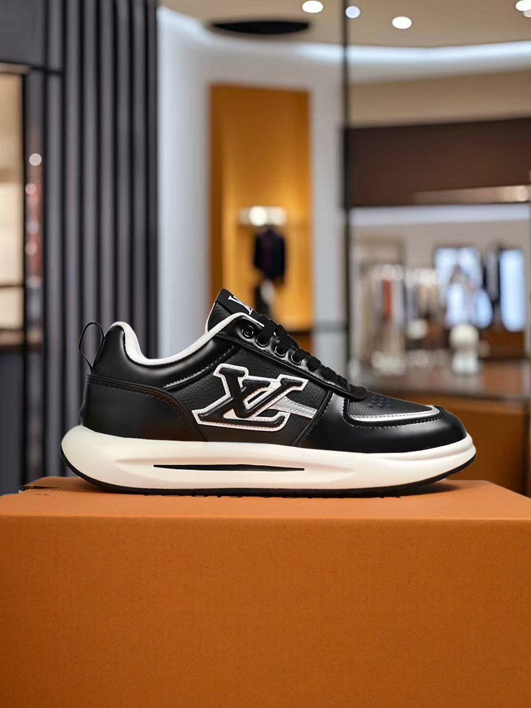 Louis Vuitton Groovy Platform 
