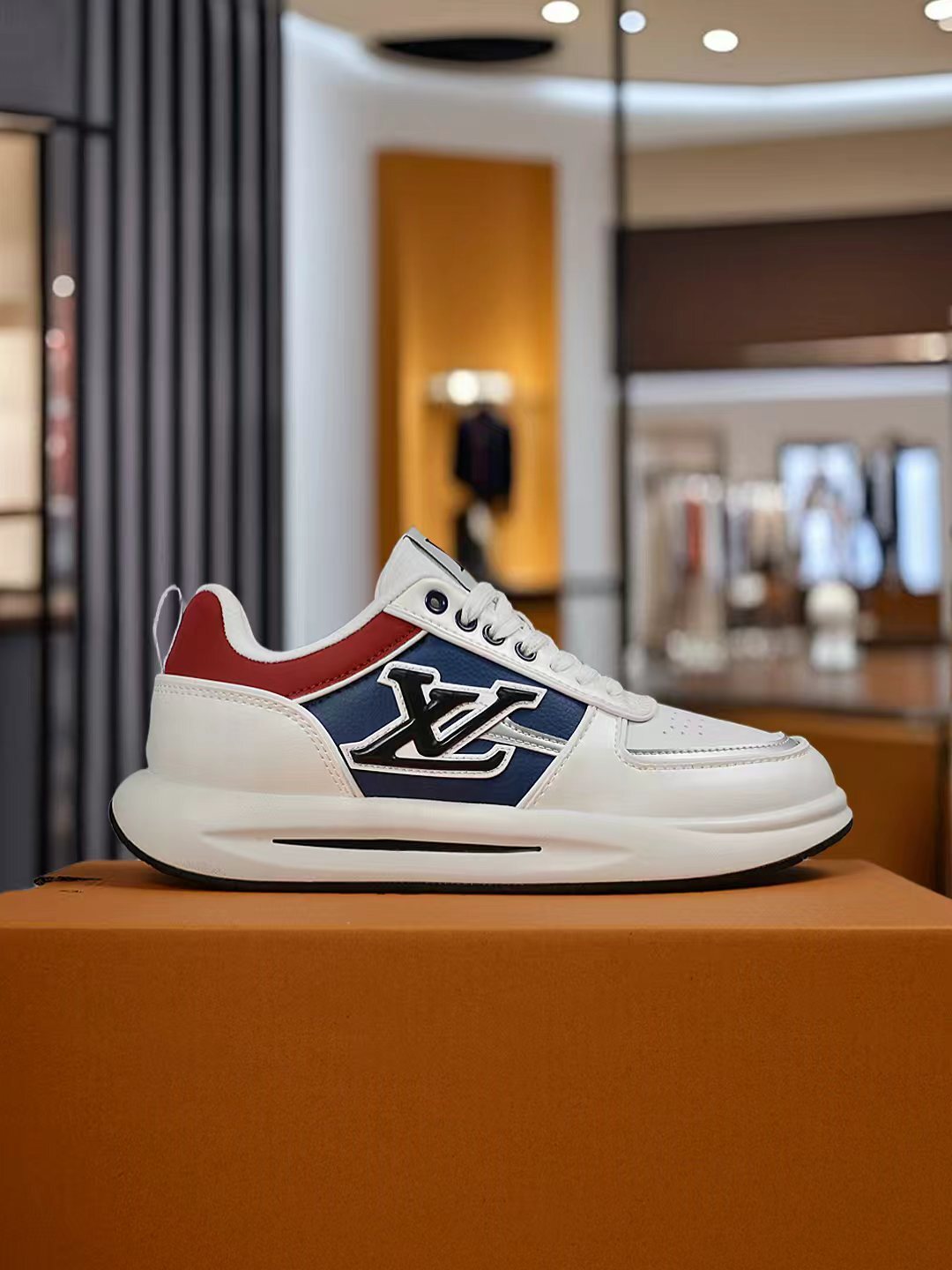 Louis Vuitton Groovy Platform