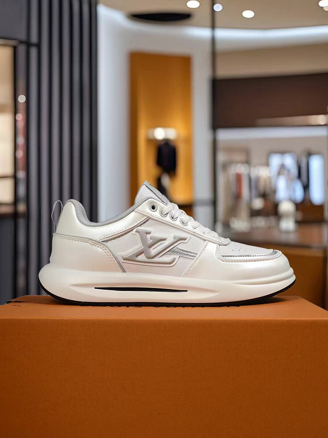 Louis Vuitton Groovy Platform
