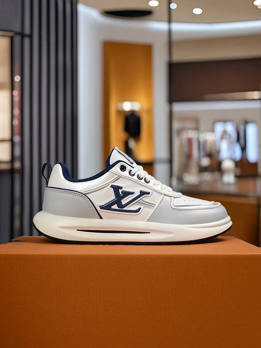 Louis Vuitton Groovy Platform