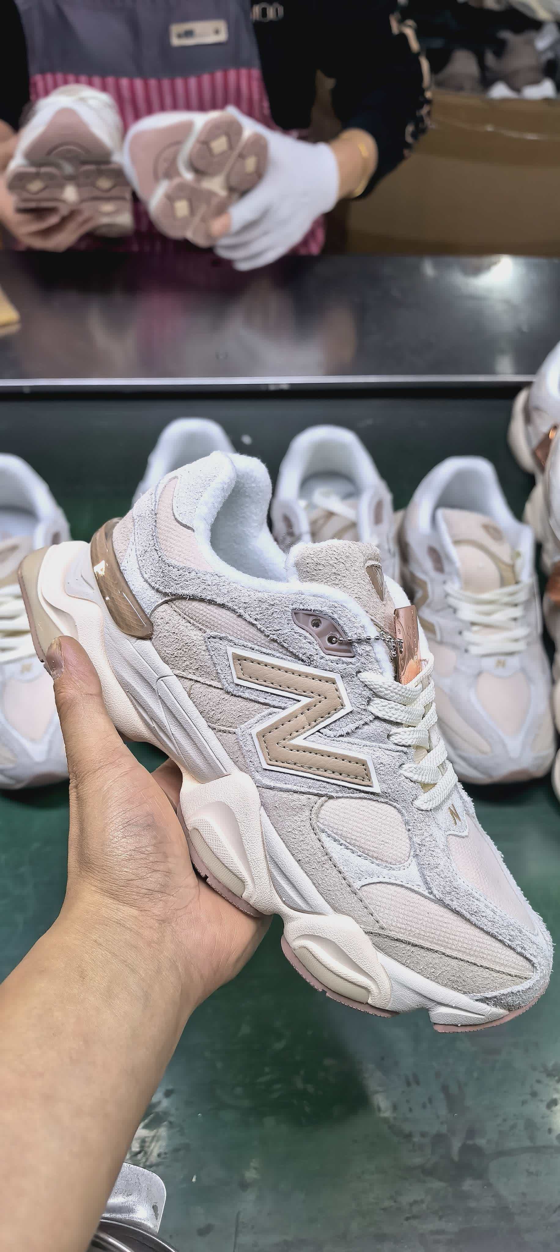 New Balance 9060