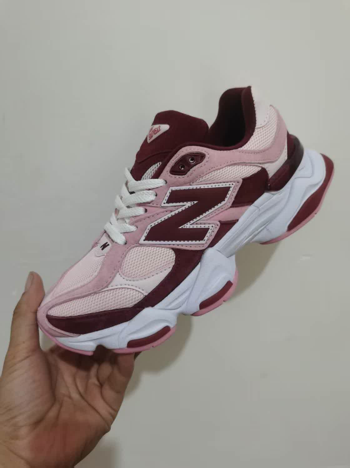 New Balance 9060