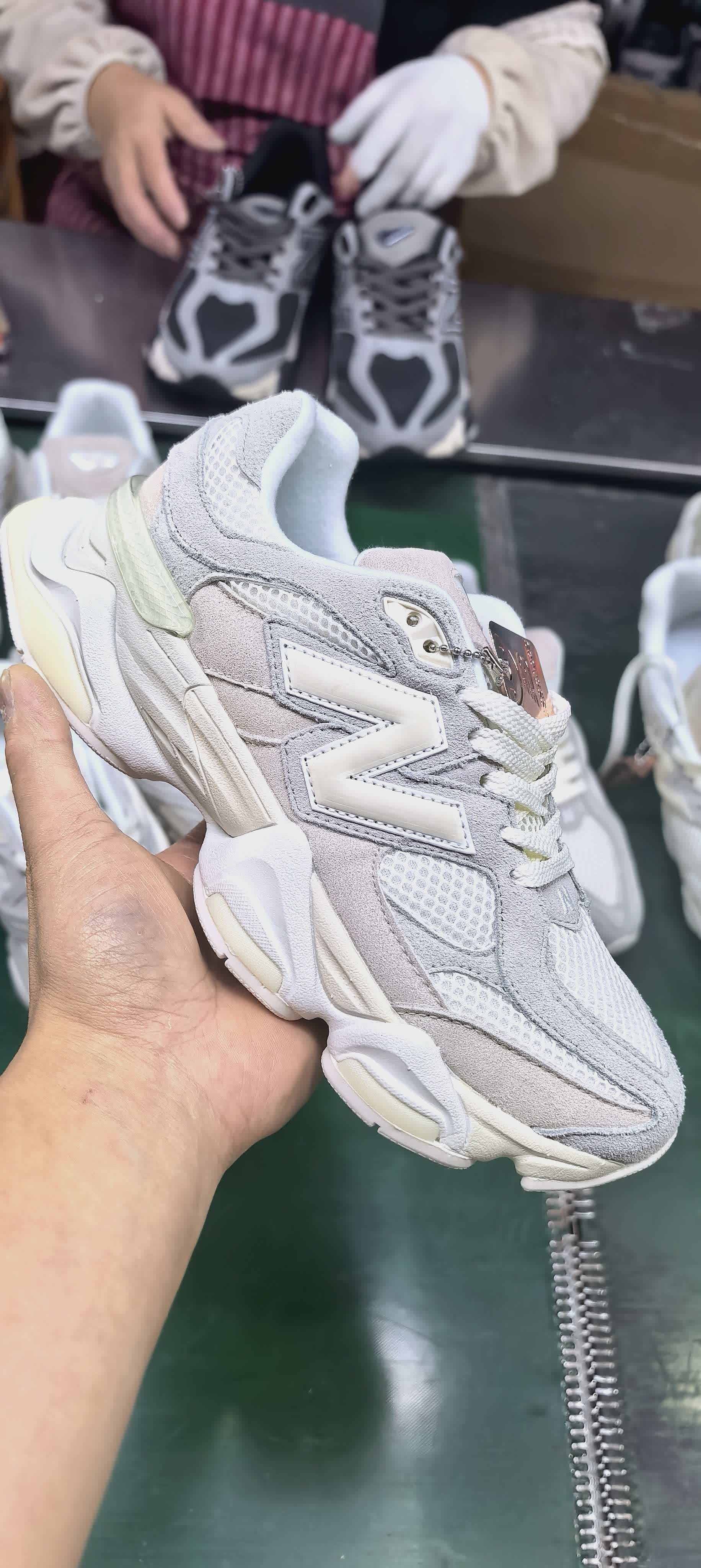 New Balance 9060