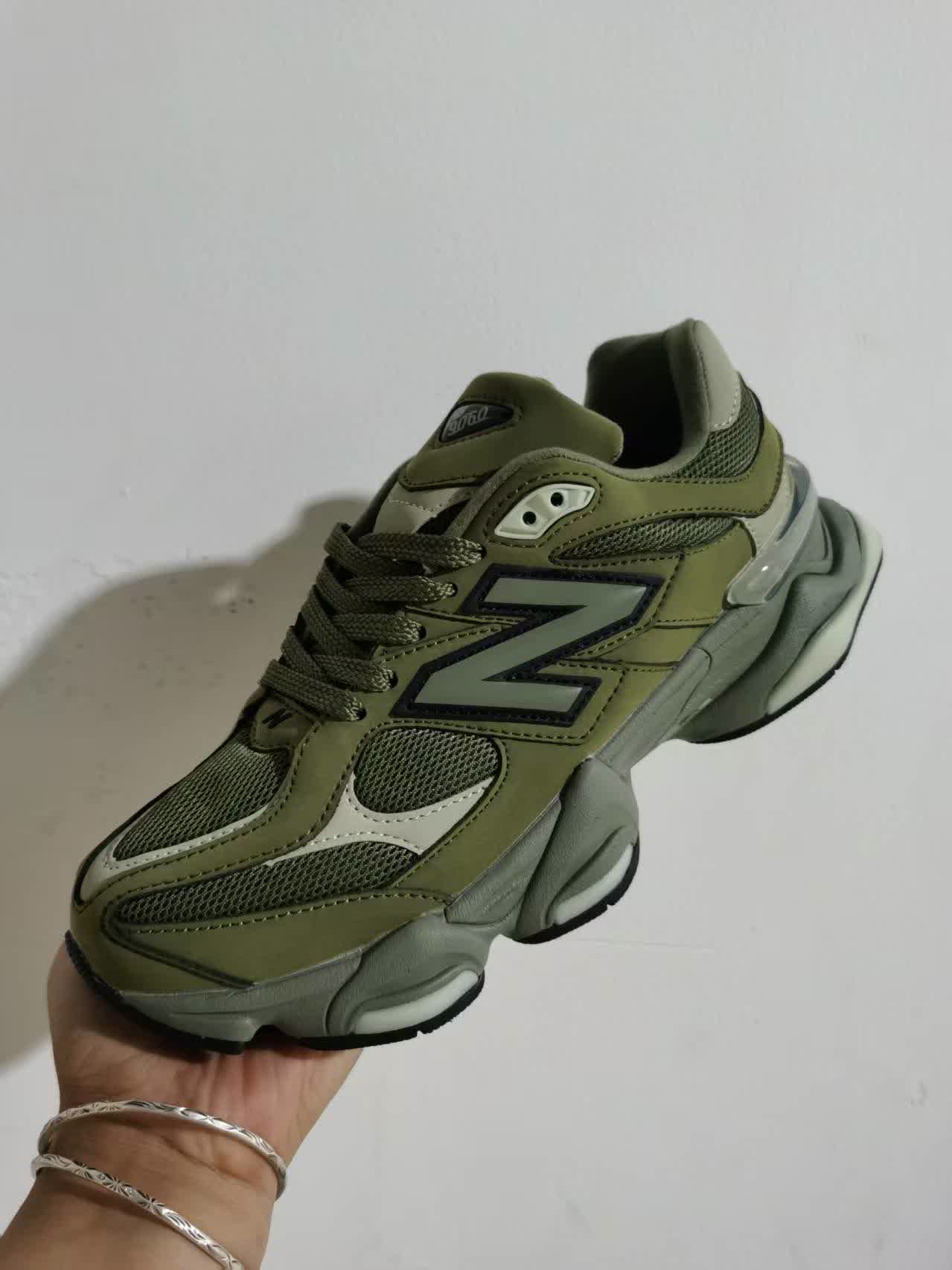 New Balance 9060