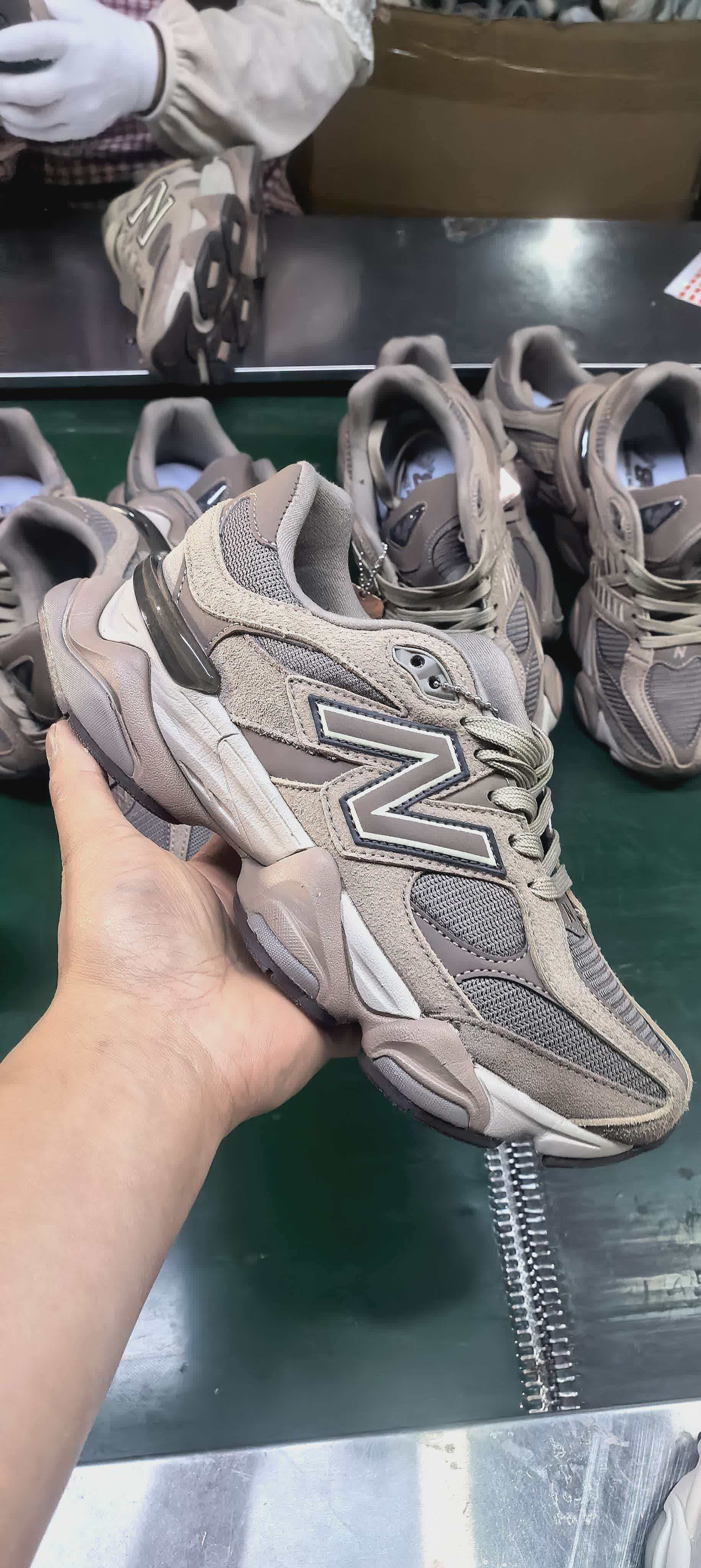 New Balance 9060