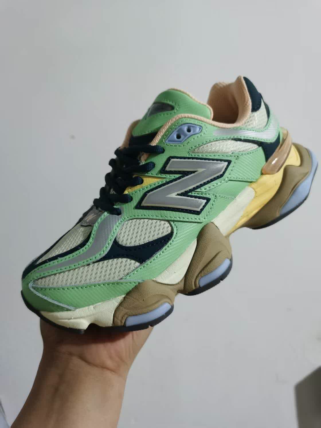 New Balance 9060