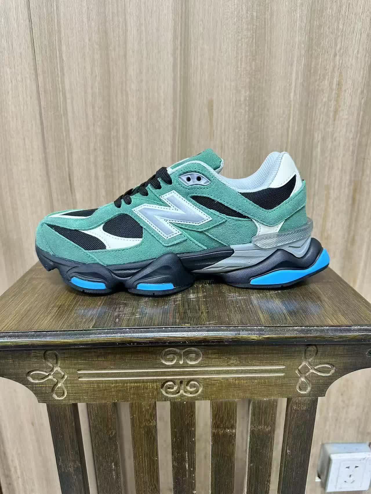 New Balance 9060
