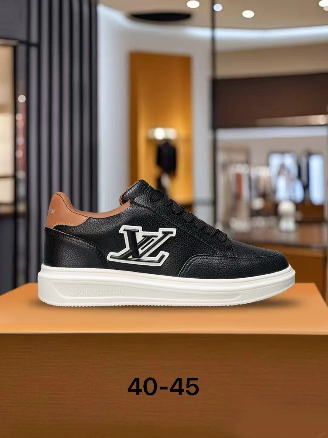 Louis Vuitton Groovy Platform
