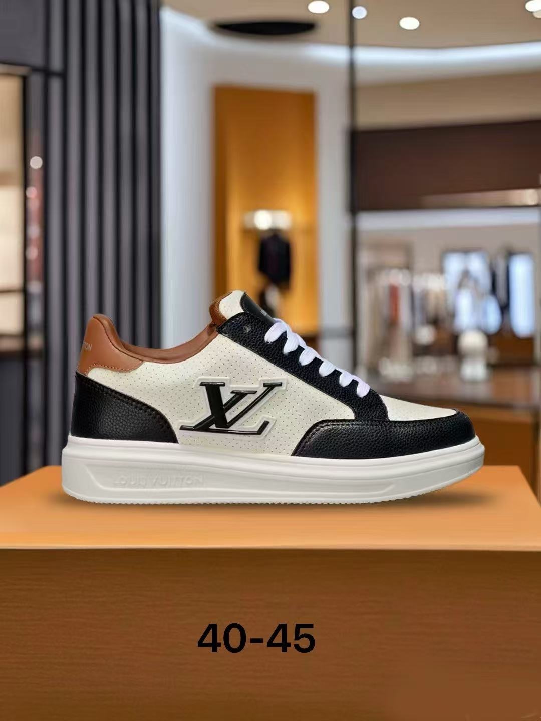 Louis Vuitton Groovy Platform
