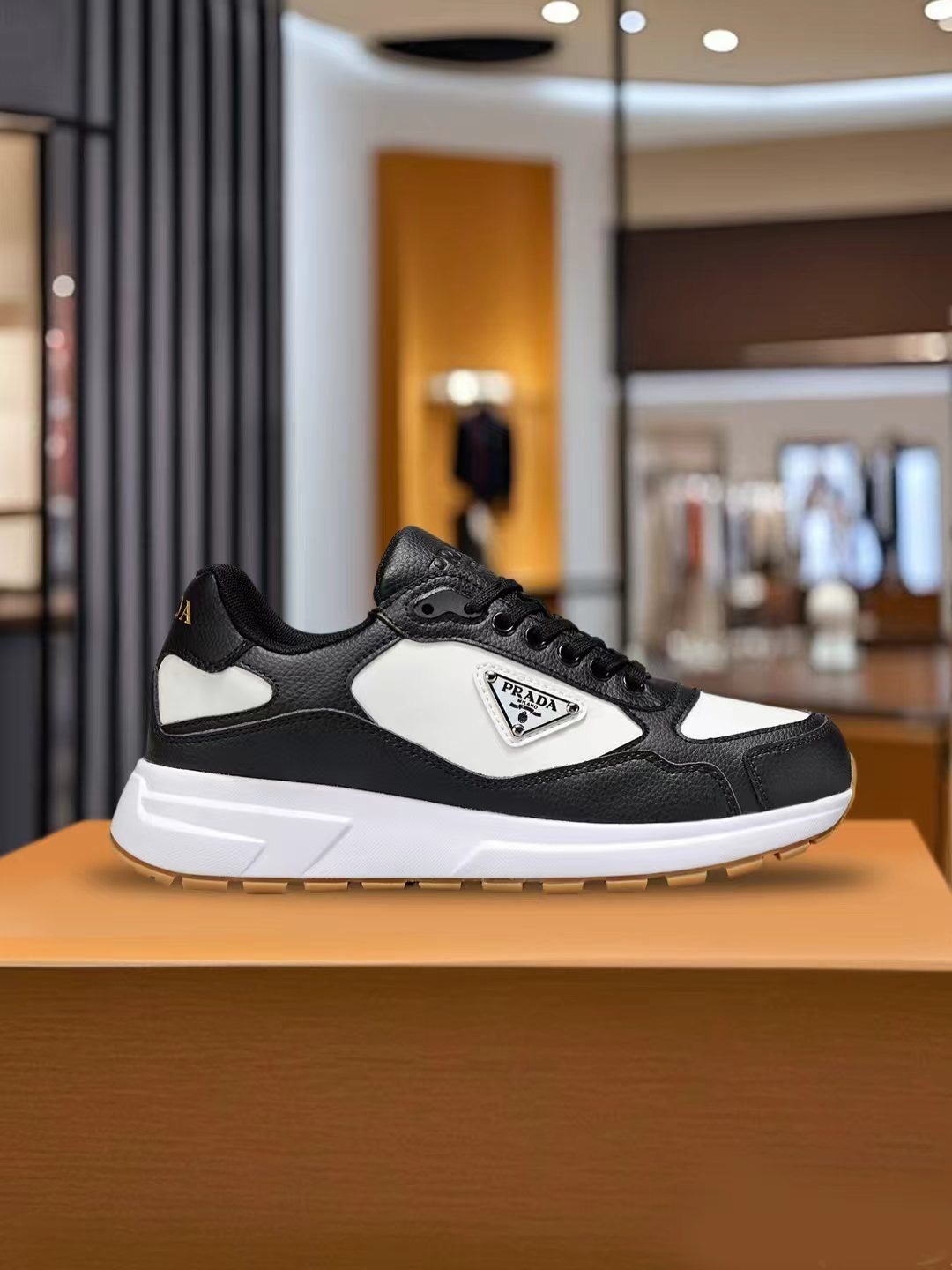 Prada Prax 01