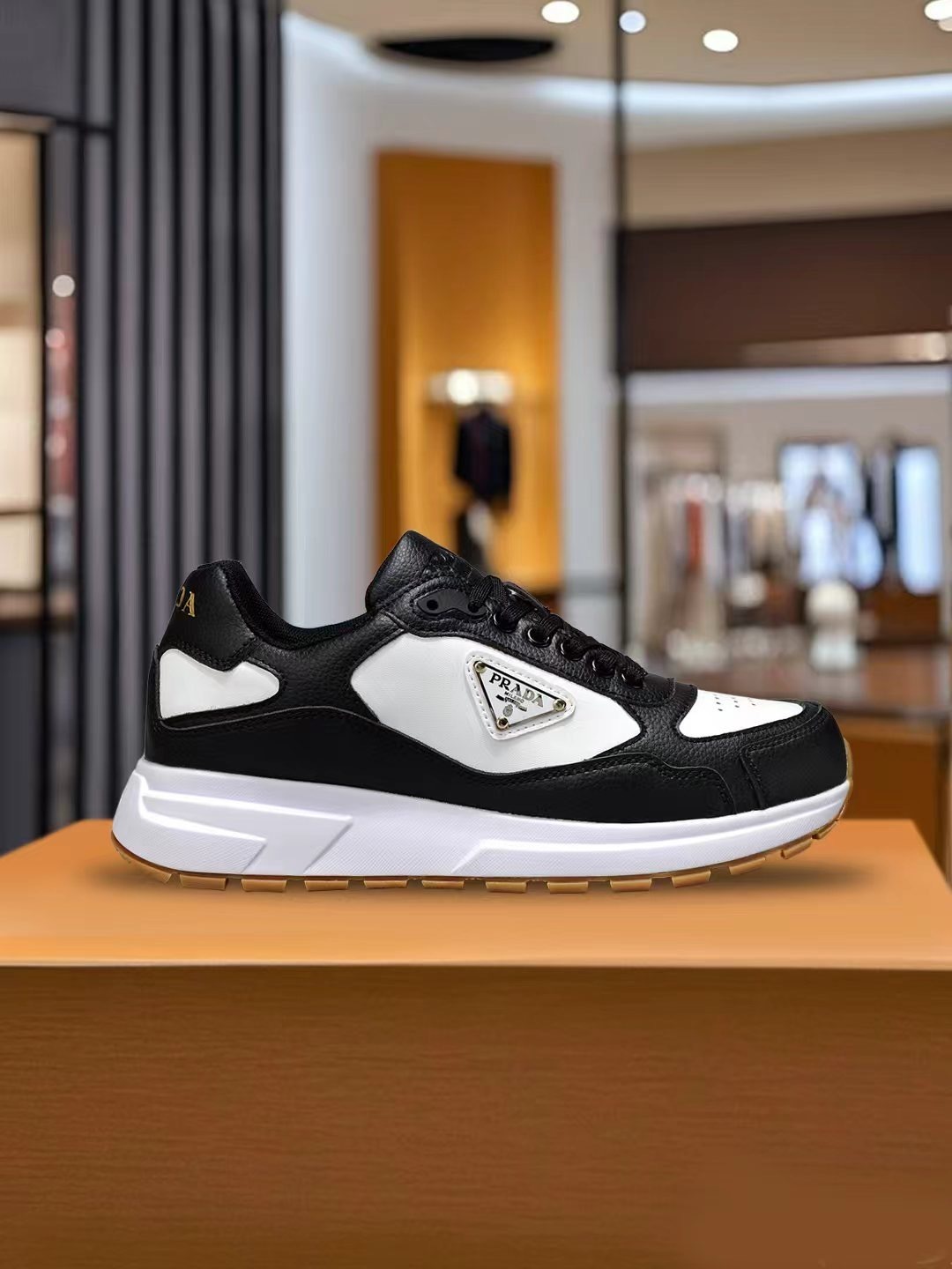 Prada Prax 01