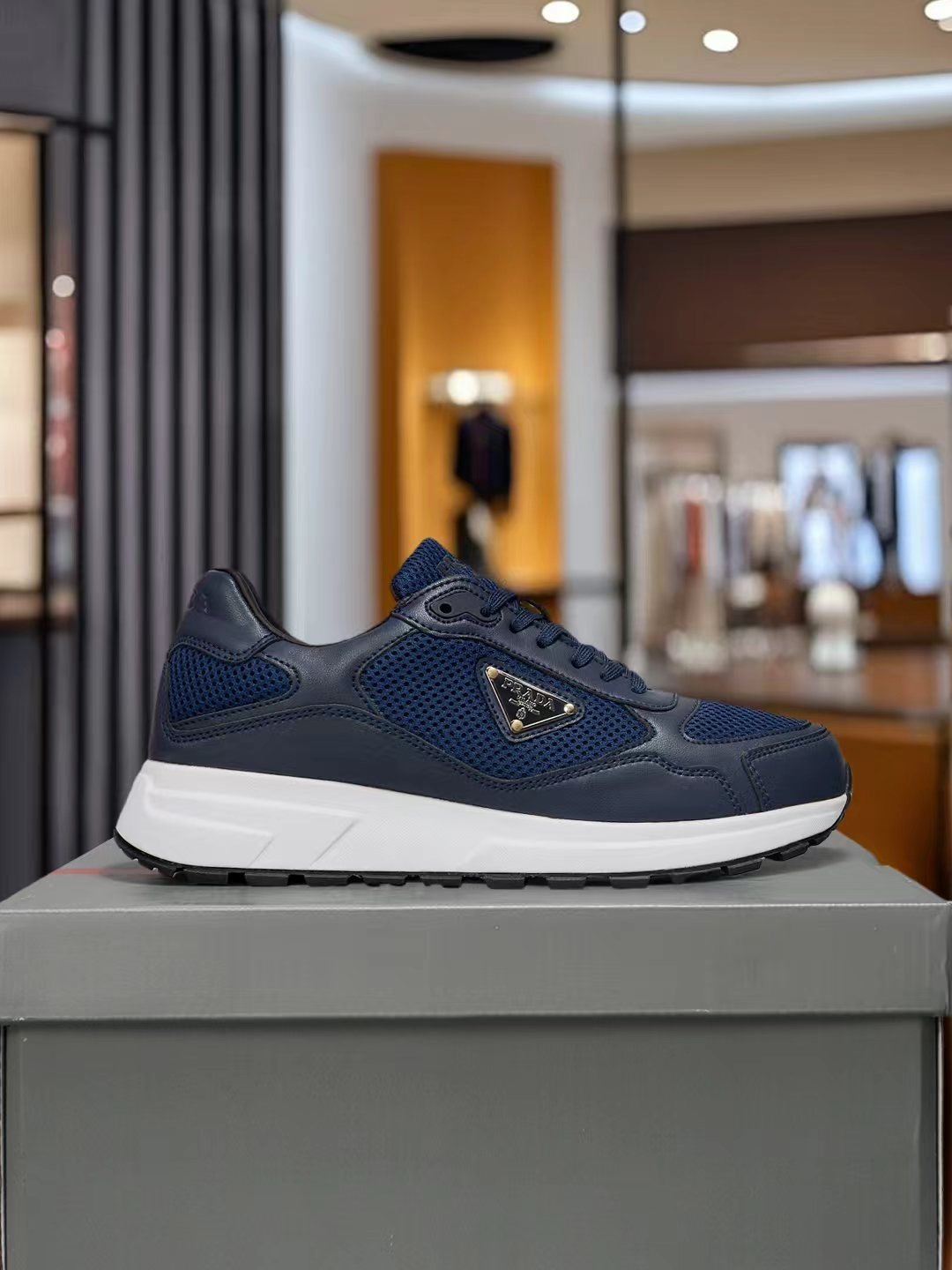 Prada Prax 01