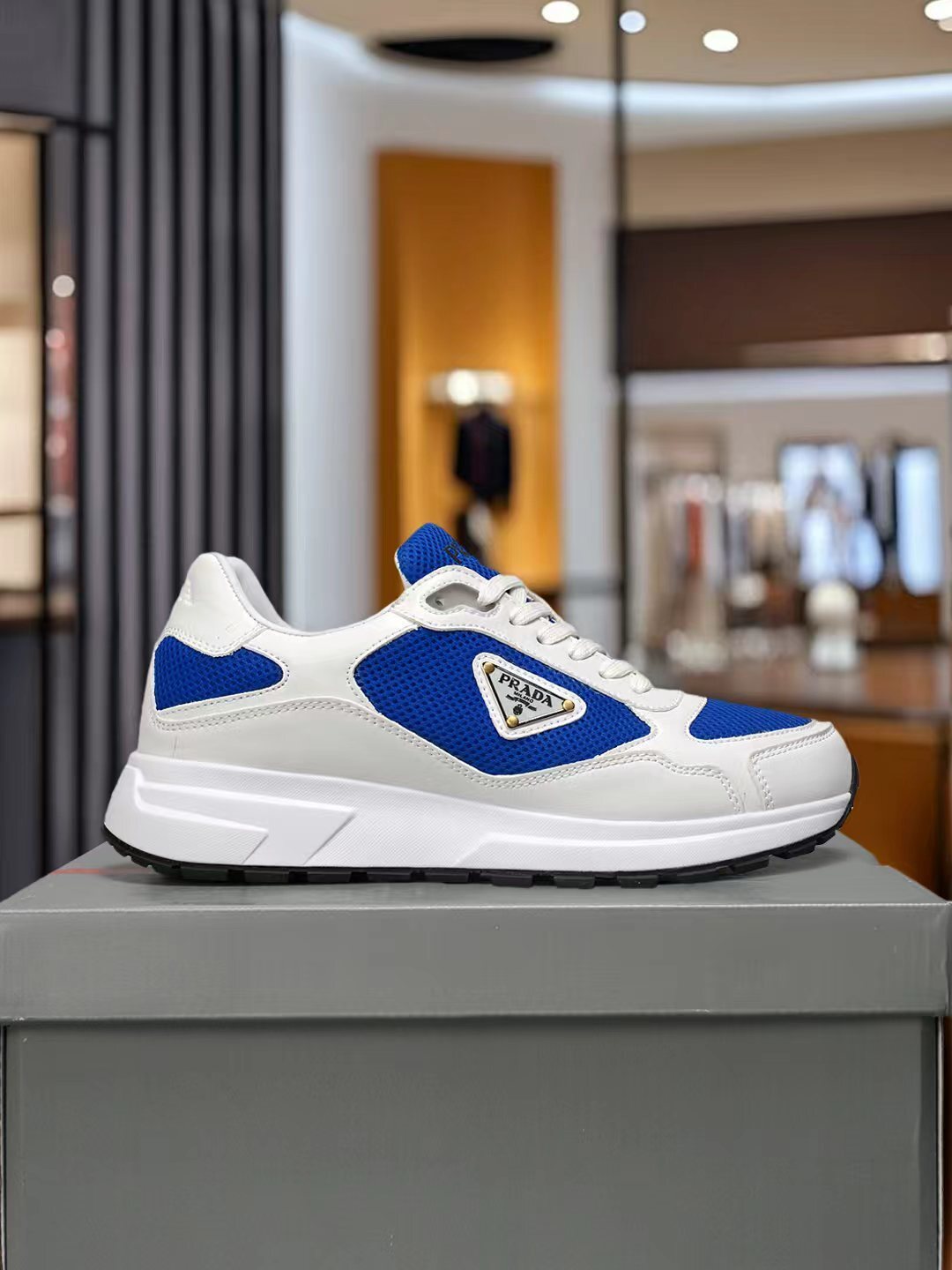 Prada Prax 01