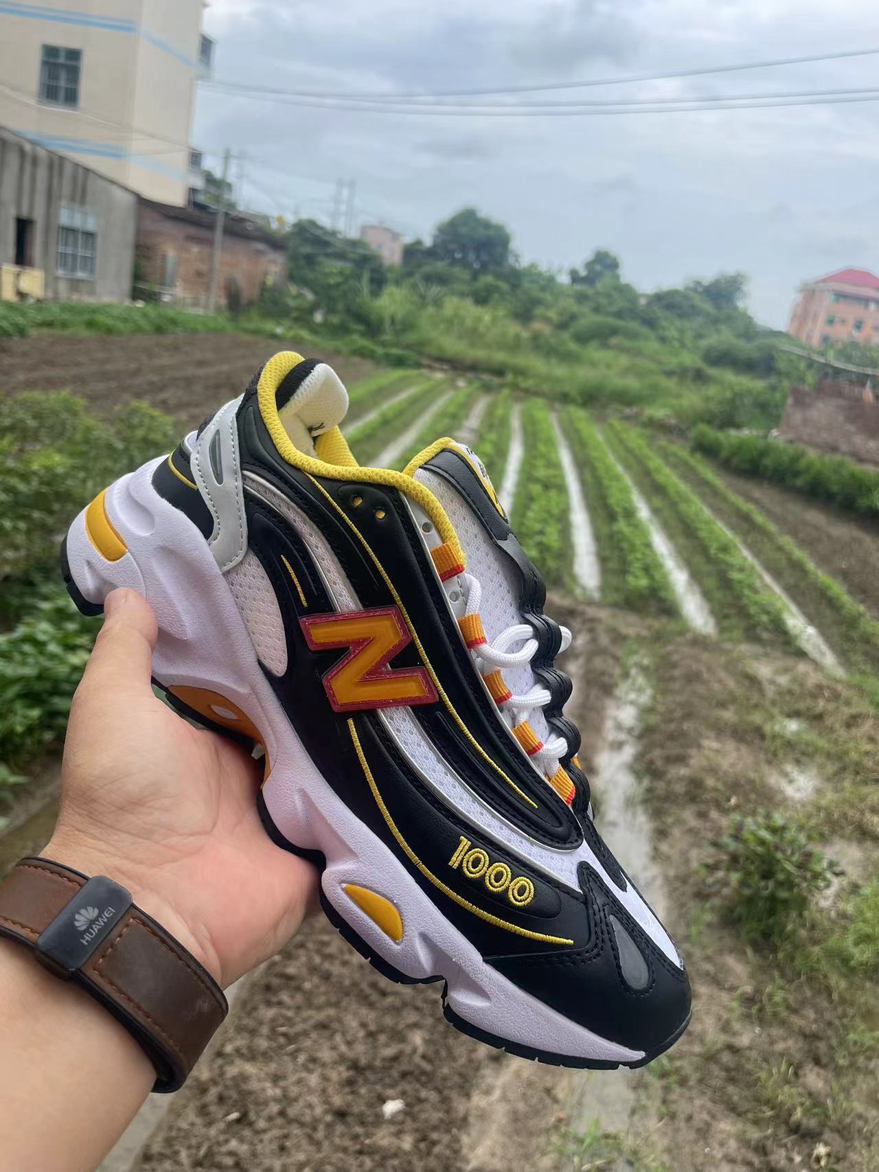 New Balance 1000