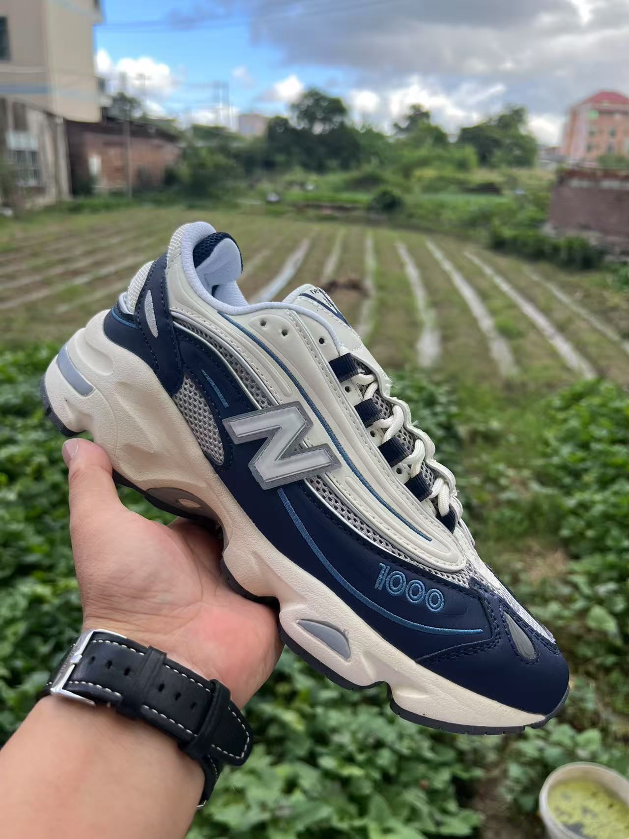 New Balance 1000