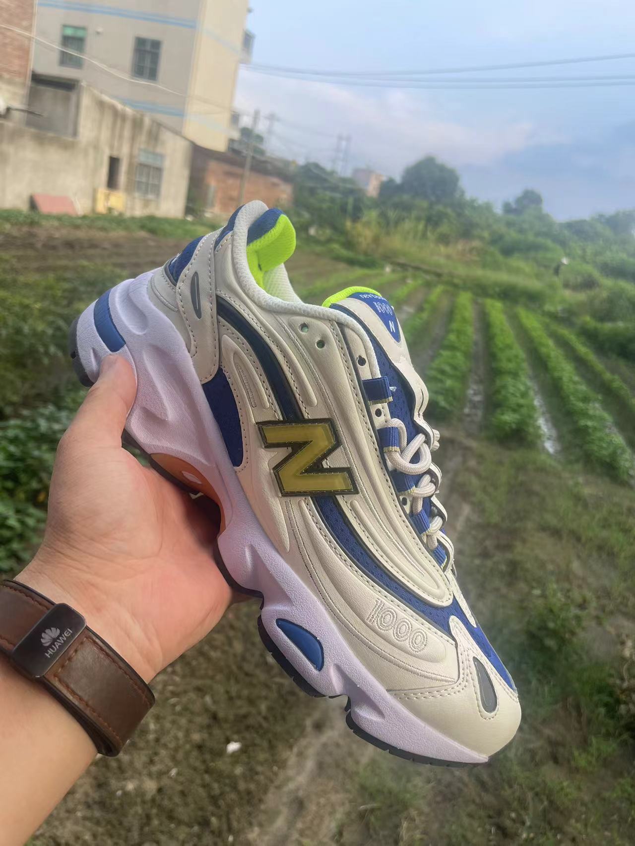 New Balance 1000