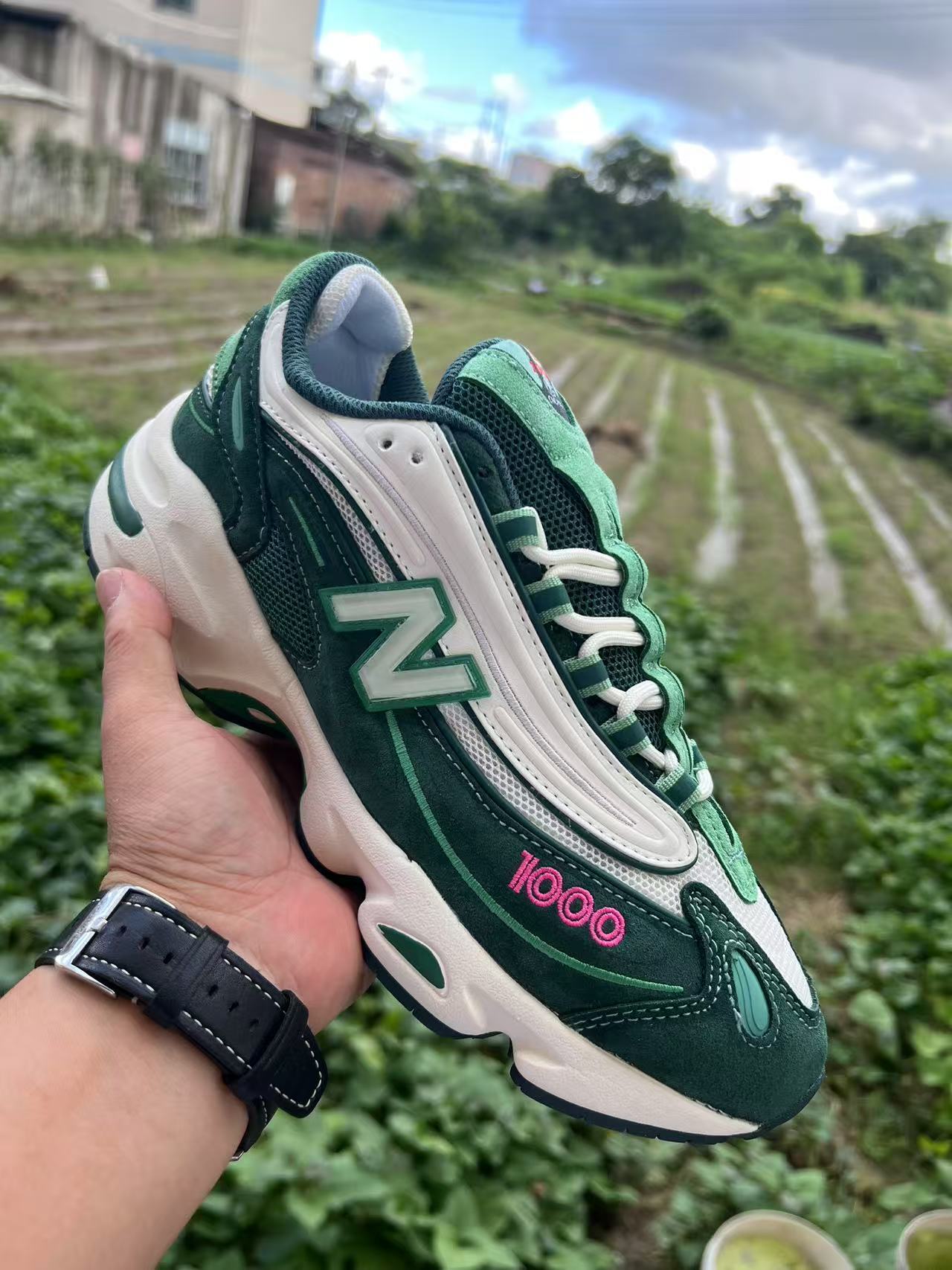 New Balance 1000