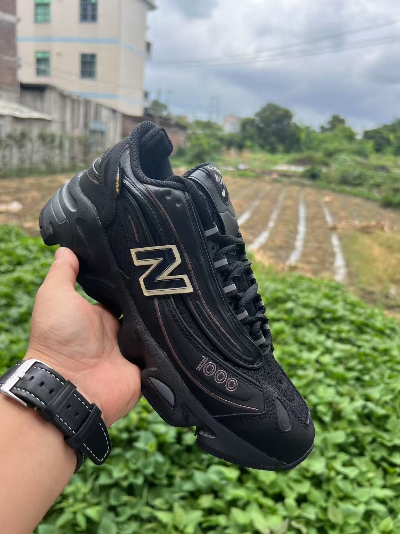 New Balance 1000