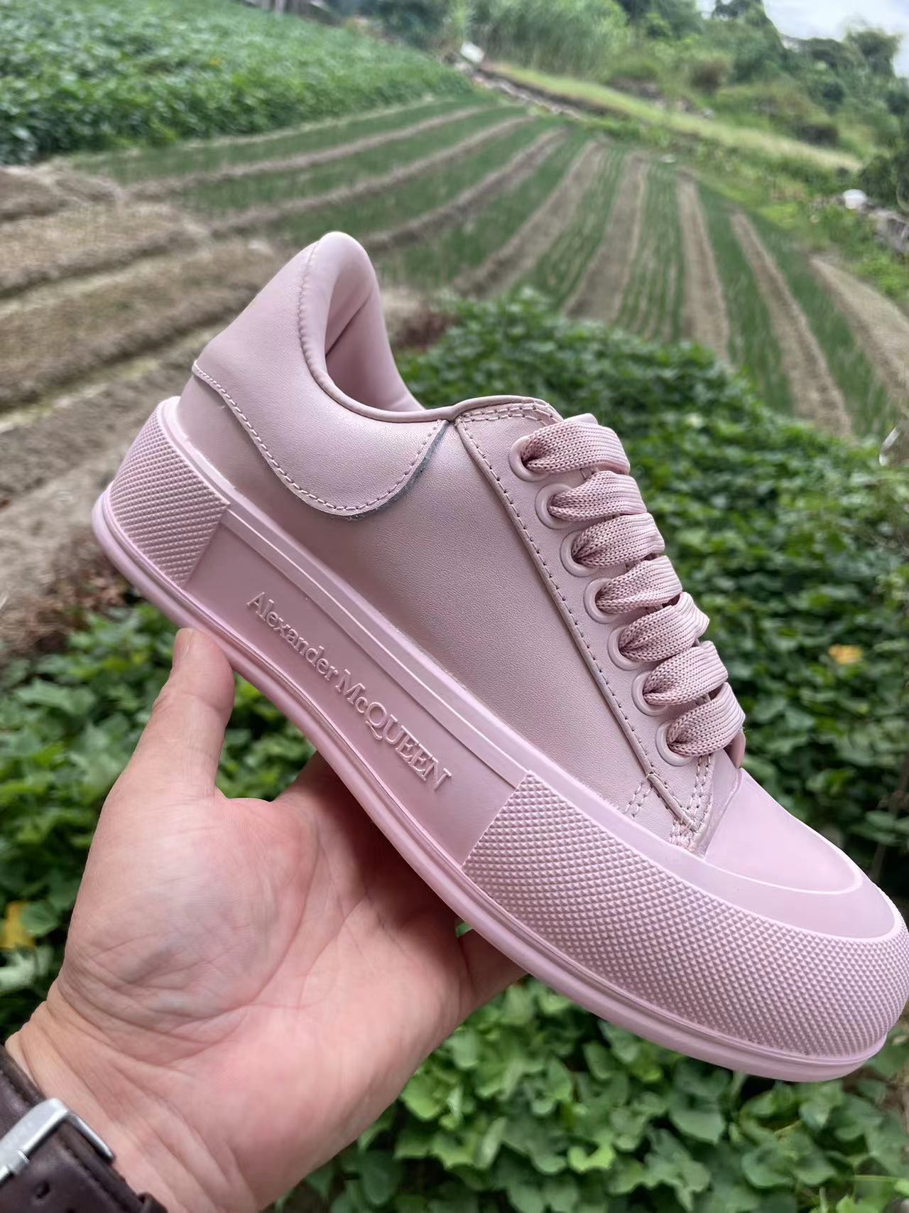  Alexander McQueen