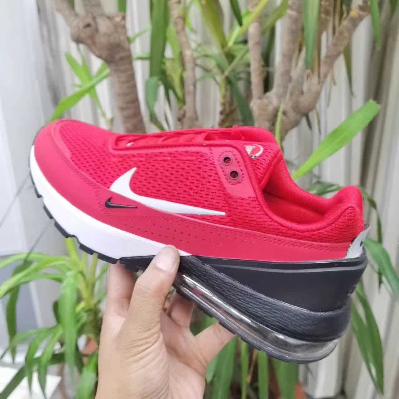 Nike Air Max Pulse