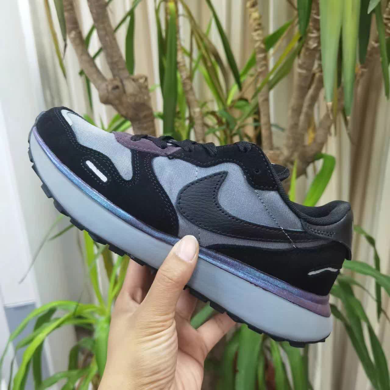 Nike Phoenix Waffle