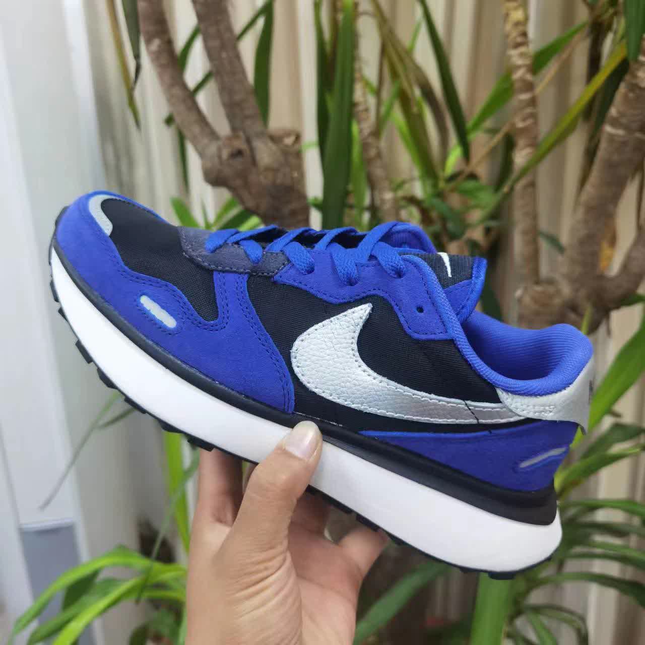 Nike Phoenix Waffle