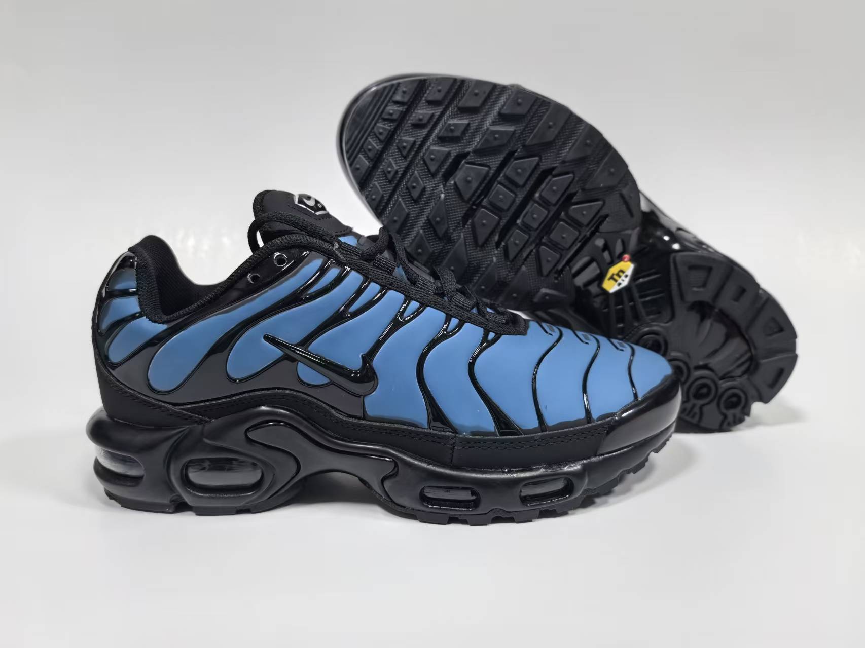Nike Air Max Plus