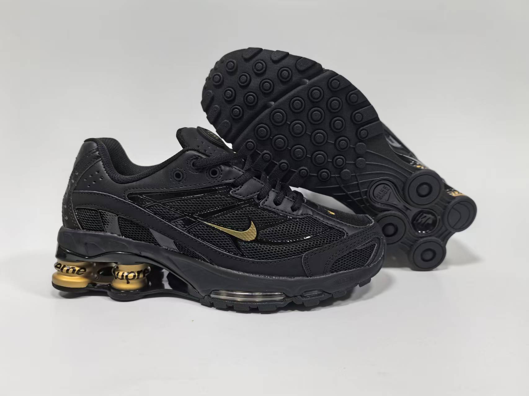 Supreme x Nike Shox Ride 2