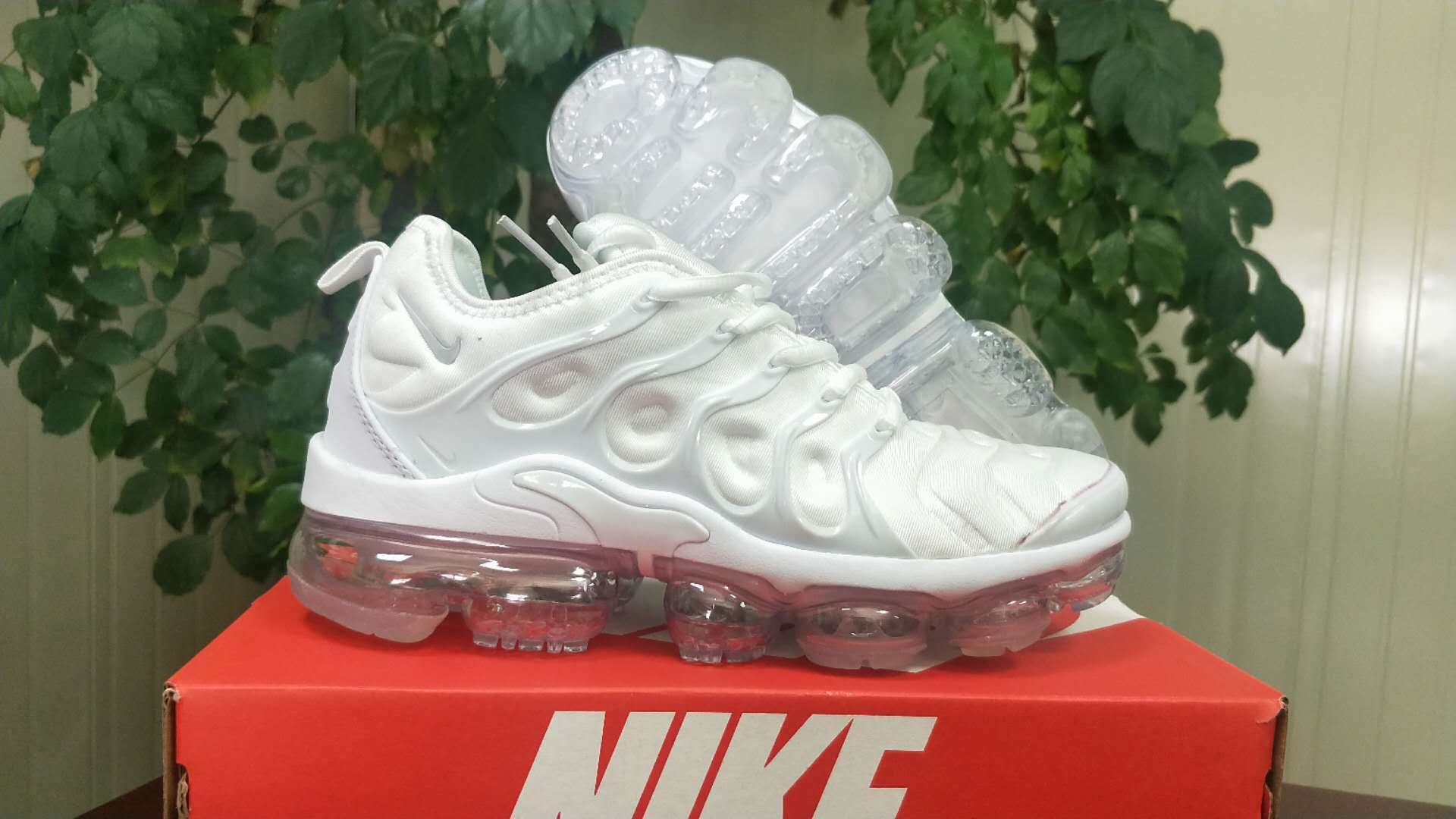 Nike Air VaporMax Plus
