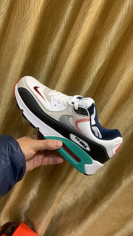 Nike.90 79